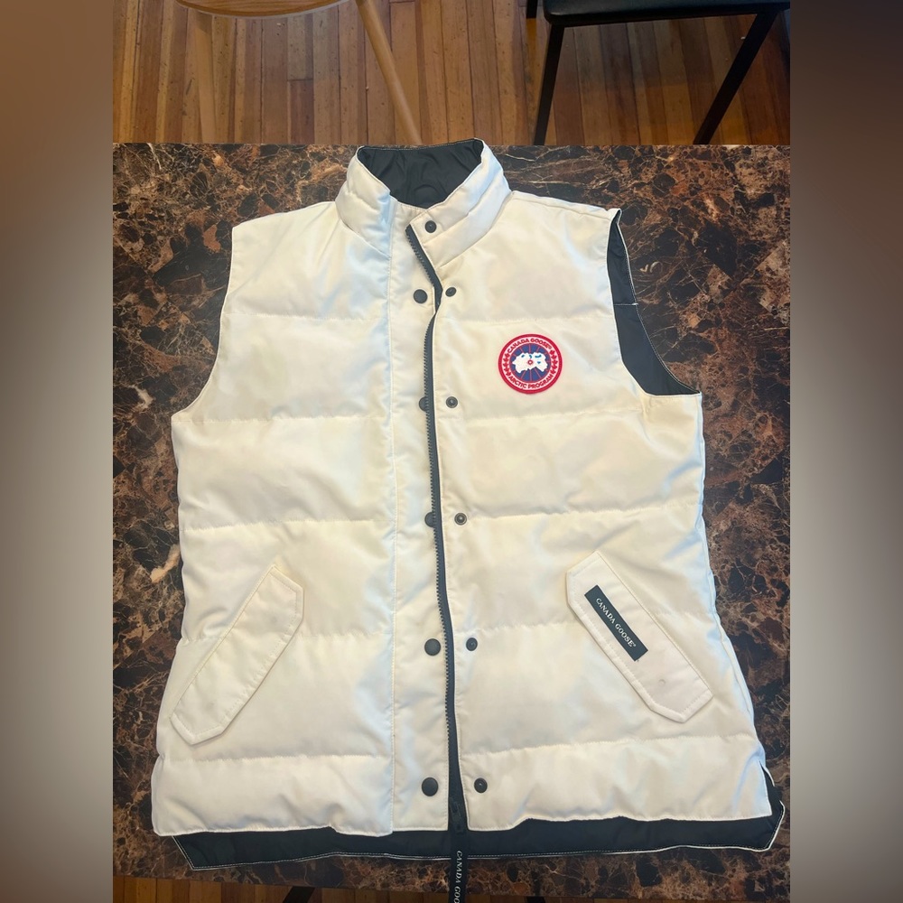 Women’s size large Canada Goose Vest